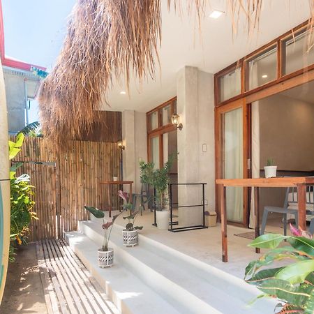 Gratitude Inn جنرال لونا المظهر الخارجي الصورة