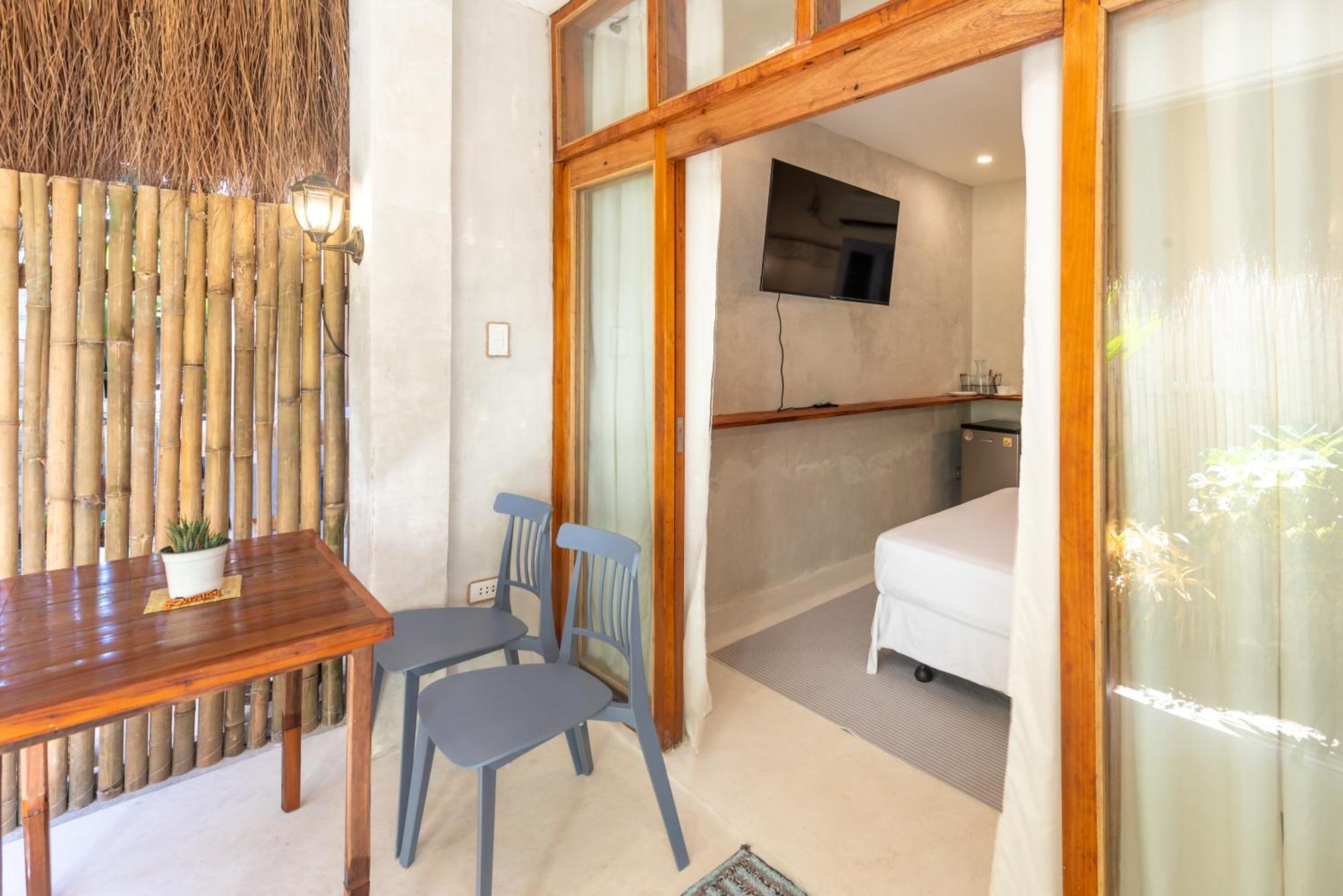 Gratitude Inn جنرال لونا المظهر الخارجي الصورة