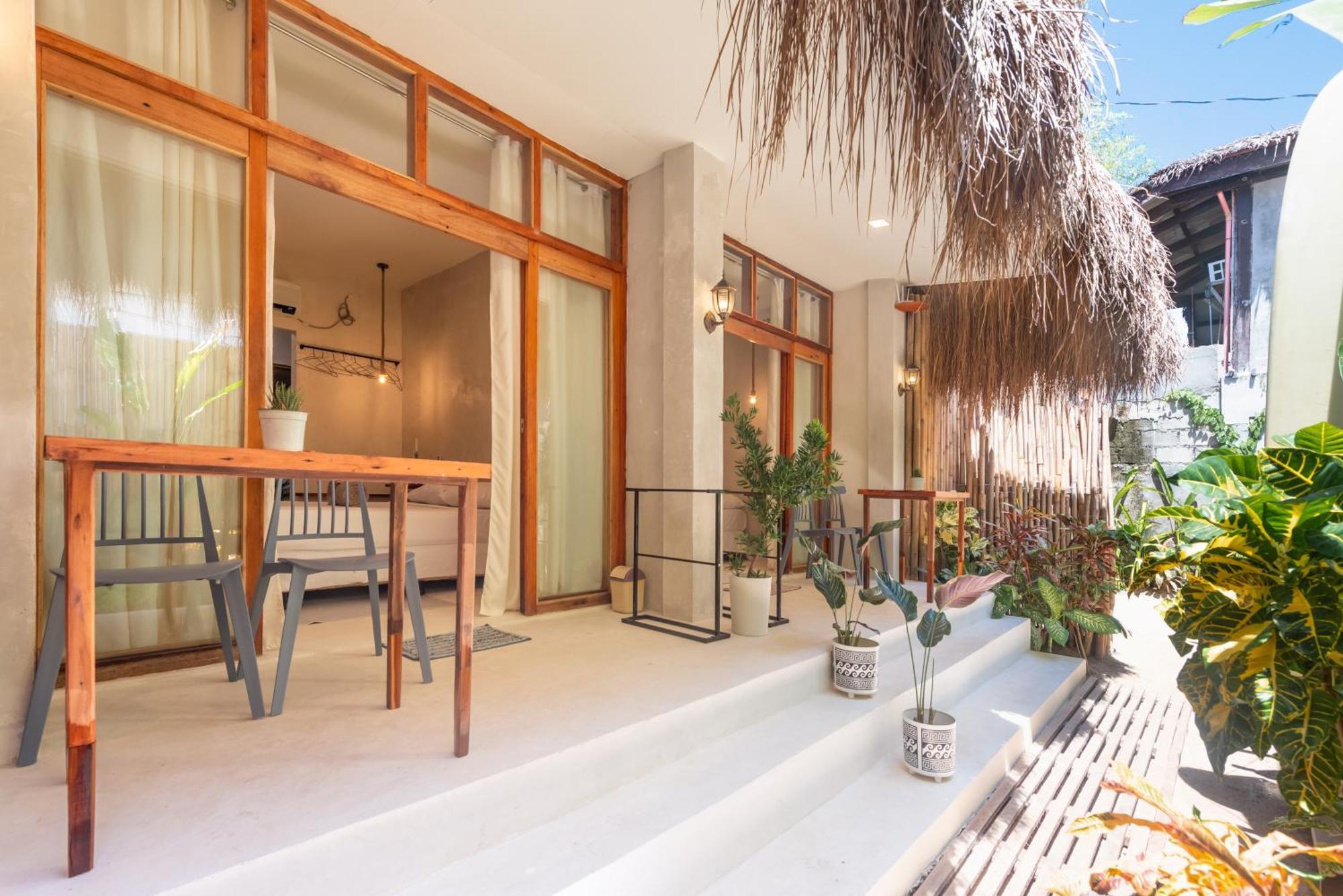 Gratitude Inn جنرال لونا المظهر الخارجي الصورة